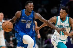 Dallas Mavericks en Charlotte