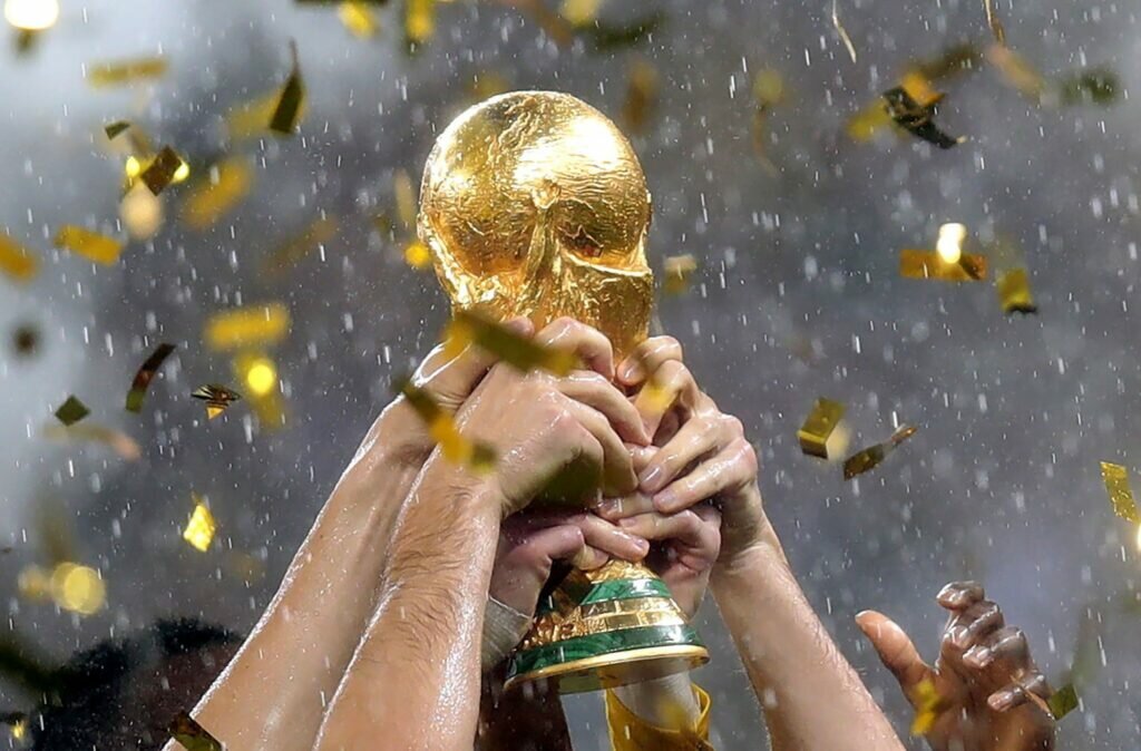 mundial cada dos años